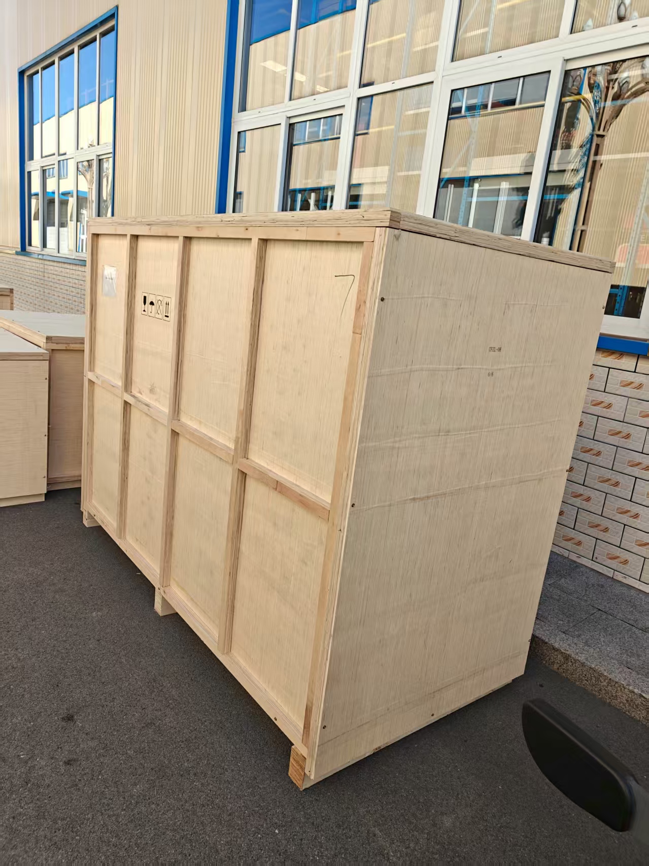 岩板餐桌餐椅大陆到中国台湾快递时效与价格的详细解析